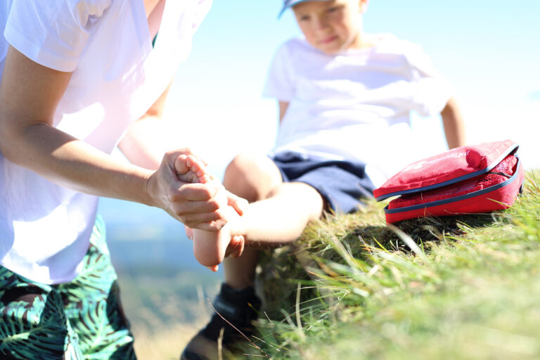 Image de :Trousse de secours : n’oubliez pas les soins des pieds!